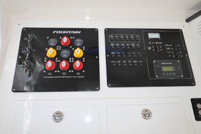 Photo of FOUNTAIN - 38' 4