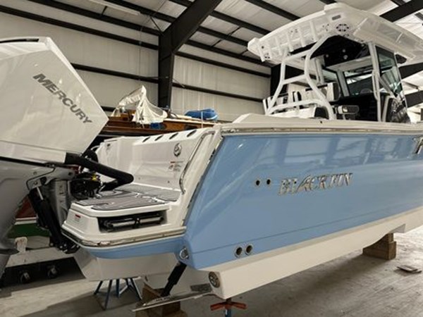 Photo of BLACKFIN 2024 Blackfin 302CC 32' 8