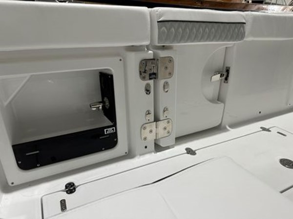 Photo of BLACKFIN 2024 Blackfin 302CC 32' 8