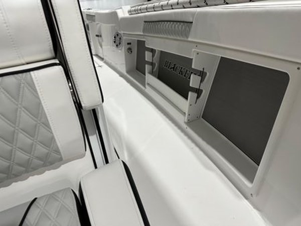 Photo of BLACKFIN 2024 Blackfin 302CC 32' 8