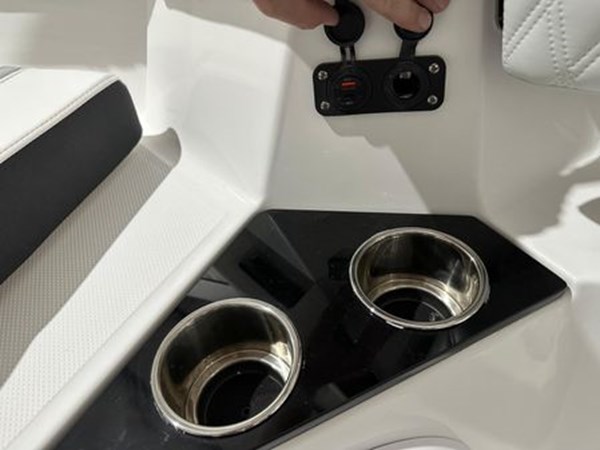 Photo of BLACKFIN 2024 Blackfin 302CC 32' 8