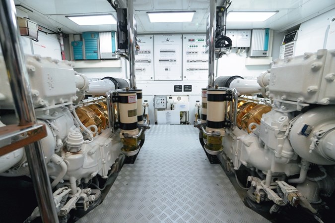 DOMINATOR DOLLY Yacht à Vendre