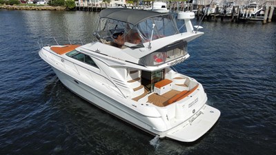 1997 SEA RAY 400 Sedan Bridge - photo 10