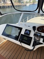 1997 SEA RAY 400 Sedan Bridge - photo 37