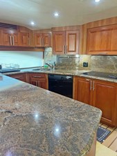 HATTERAS 2007 HATTERAS 68 CONVERTIBLE Vessel #443646 - Photo photo_8_2025-03-20_12-55-58 9