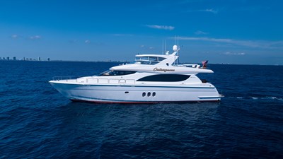 HATTERAS 2005 OUTRAGEOUS  Vessel #443792 - Photo Hatteras 80 43