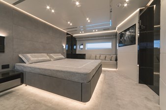 80 2025 83' 4" AB YACHTS