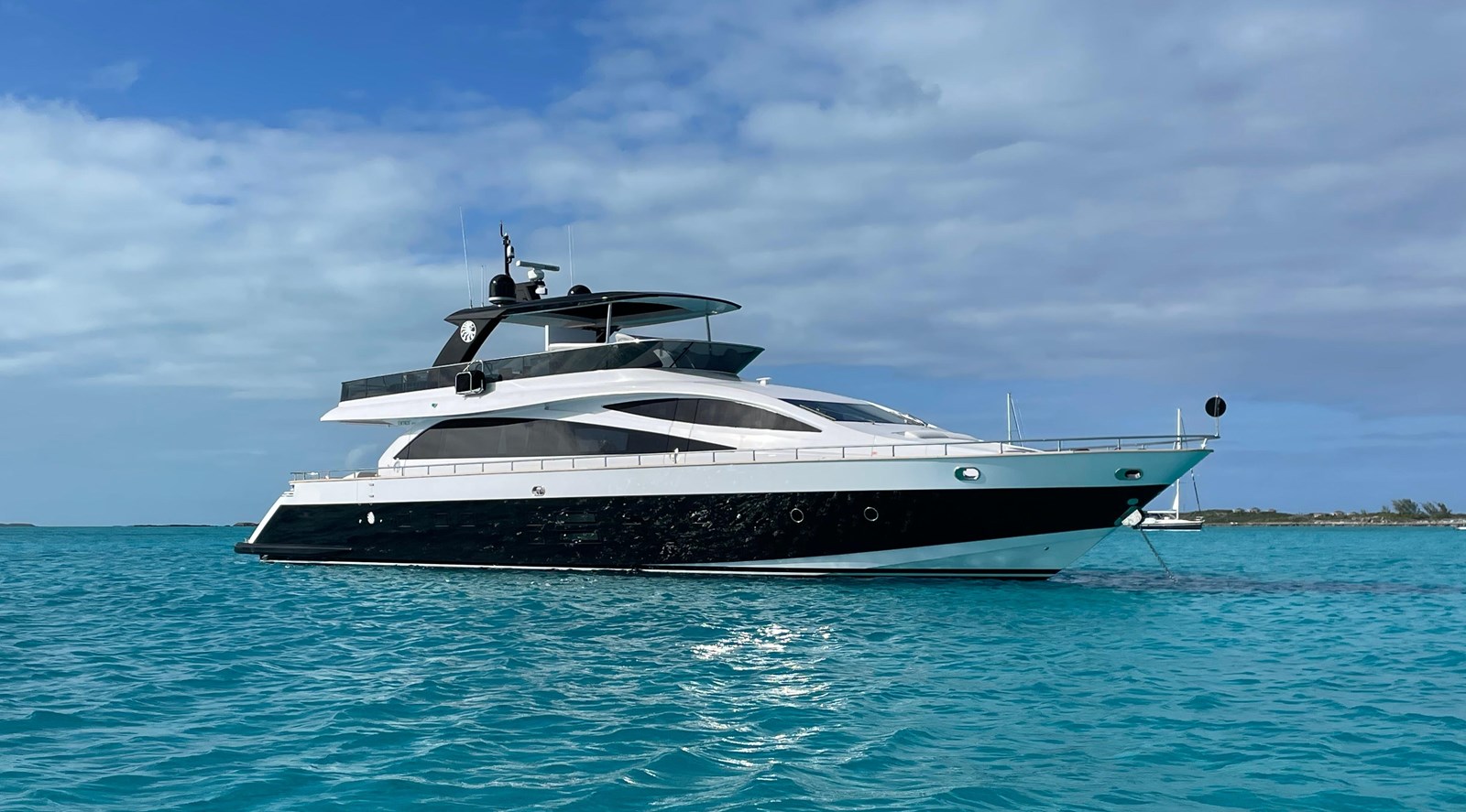 2017 AMER YACHTS 94'