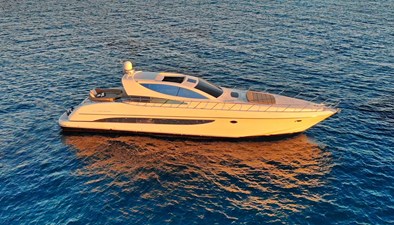 72' 2001 72' 2" RIVA YACHT