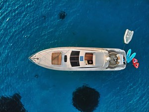 72' 2001 72' 2" RIVA YACHT