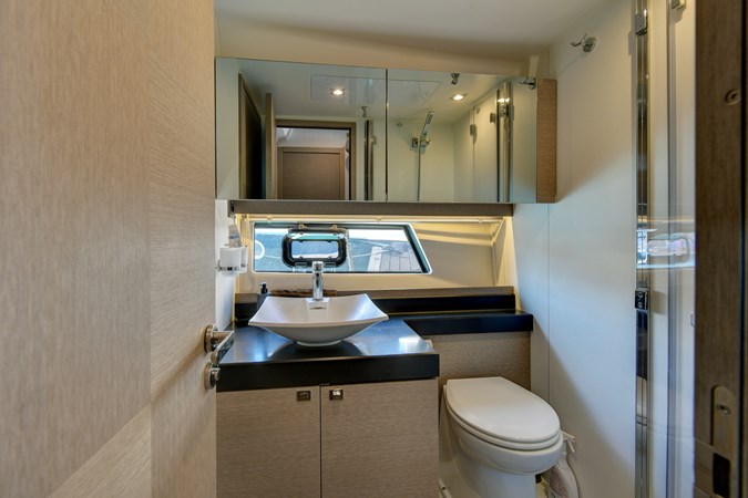 2019 50' 10" PRESTIGE