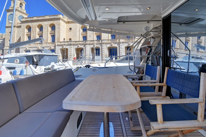 2019 50' 10" PRESTIGE