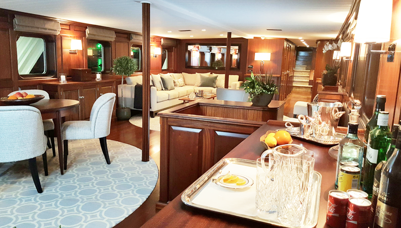 CUSTOM TRAFALGAR Yacht à Vendre