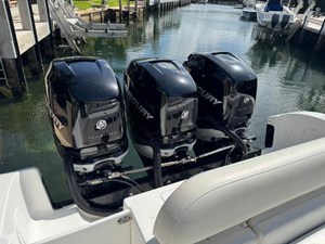 2008 FOUNTAIN 34 Center Console - photo 17