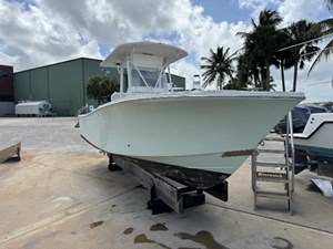 2005 REGULATOR 23 Center Console - photo 4