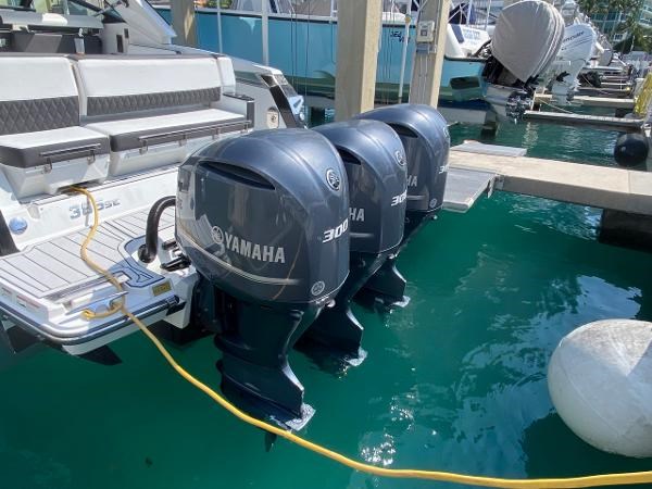 Photo of MONTEREY - 38'