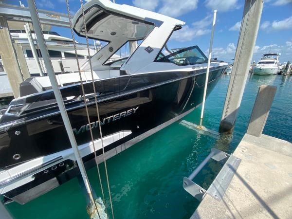 Photo of MONTEREY - 38'