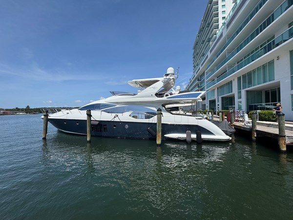 Photo of AZIMUT YACHTS - 70' 11