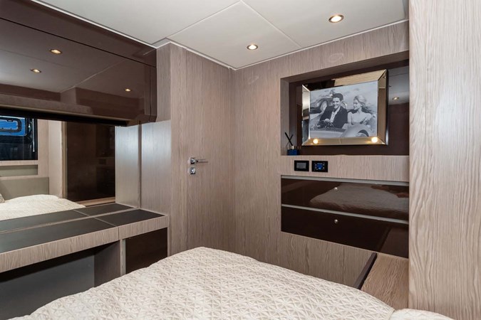 ATLANTIS 51 2018 51' 0" AZIMUT YACHTS