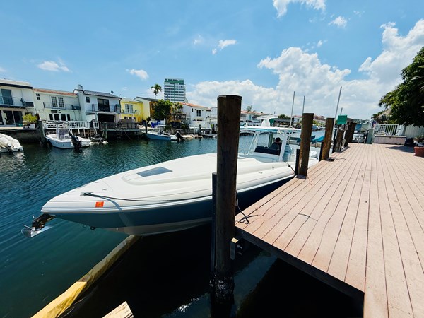 Photo of INTREPID - 37'