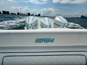 2003 INTREPID 377 - photo 13