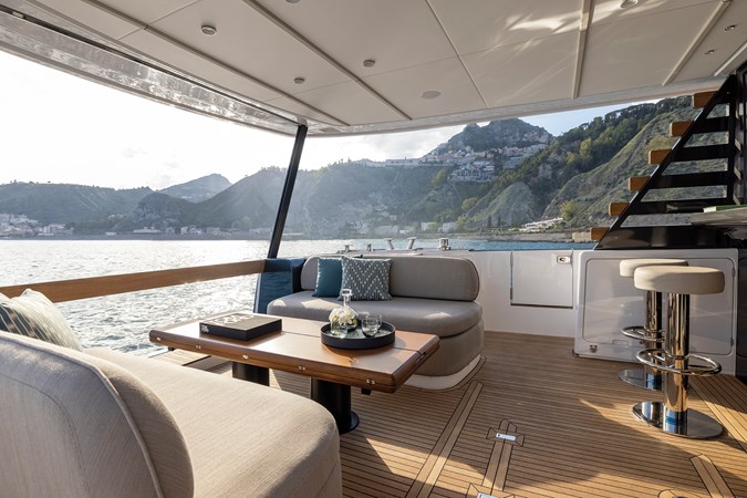 Photo of AZIMUT YACHTS Magellano 60 60' 8