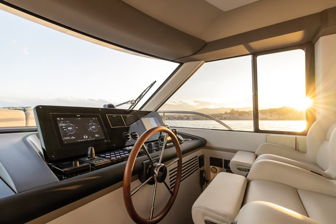 Photo of AZIMUT YACHTS Magellano 60 60' 8