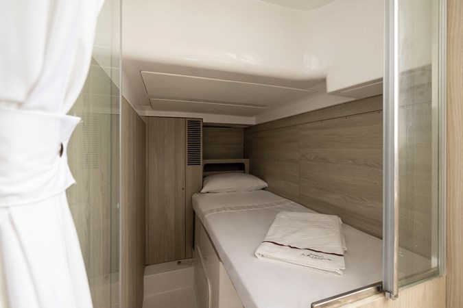 Photo of AZIMUT YACHTS Magellano 60 60' 8