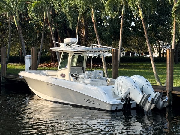 Photo of BOSTON WHALER T/T OSSUM DREAM 28'
