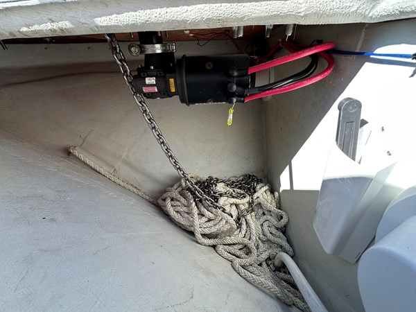 Photo of HUNT YACHTS LUNA 36' 6