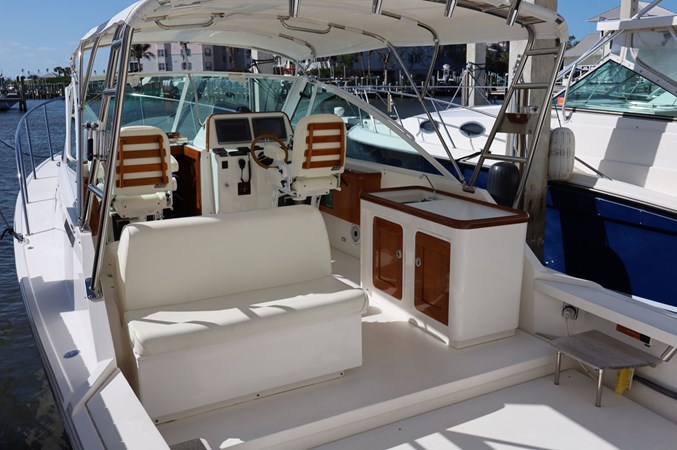 Photo of HUNT YACHTS LUNA 36' 6