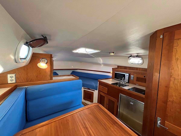 Photo of HUNT YACHTS LUNA 36' 6
