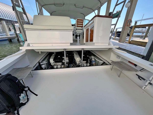Photo of HUNT YACHTS LUNA 36' 6