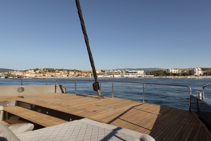 Photo of MOON YACHTS FULL MOON 63' 6