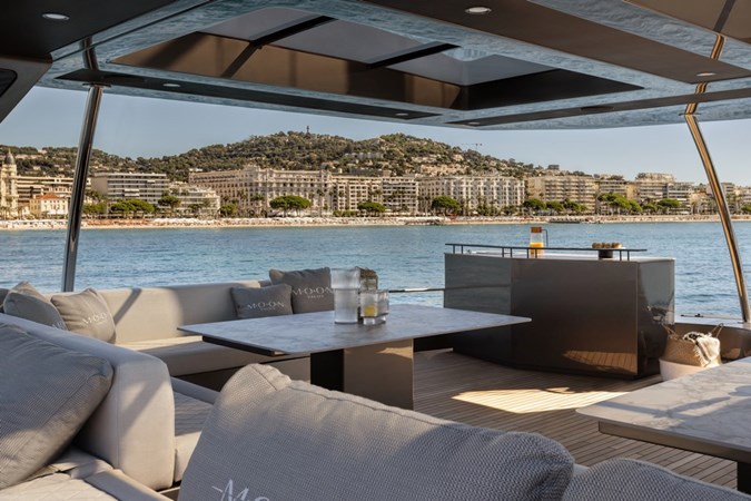 Photo of MOON YACHTS FULL MOON 63' 6
