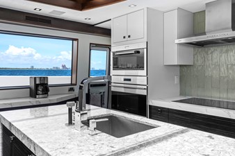 HATTERAS 2019 SURPLUS LINES Vessel #445663 - Photo 54