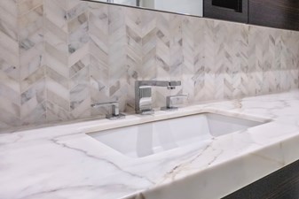 HATTERAS 2019 SURPLUS LINES Vessel #445663 - Photo 102