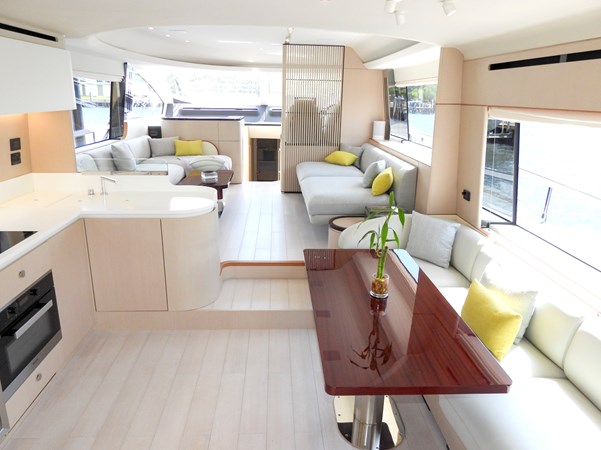 Photo of AZIMUT YACHTS EFFORTLESS 68'