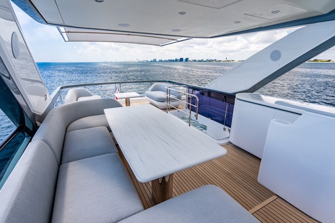 Photo of AZIMUT YACHTS EFFORTLESS 68'