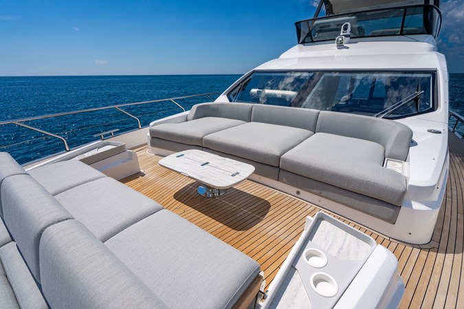Photo of AZIMUT YACHTS EFFORTLESS 68'
