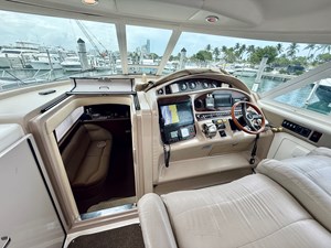 2003 SEA RAY 480 Motor Yacht - photo 69