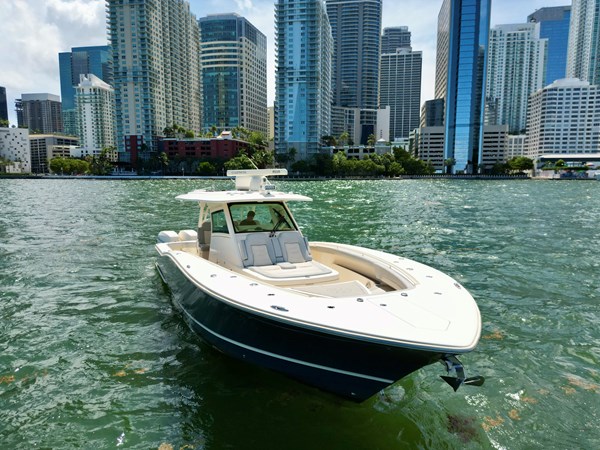 Photo of SCOUT BOATS MMXXI 36' 6