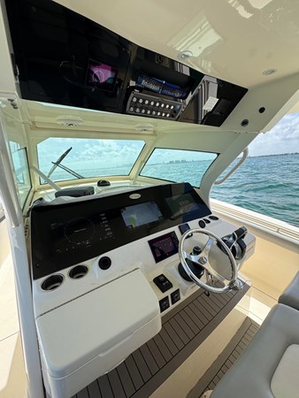 Photo of SCOUT BOATS MMXXI 36' 6