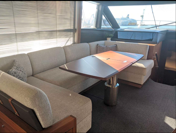 52 FLY 2014 54' 8" PRINCESS YACHTS