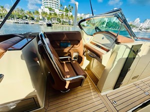 2015 CHRIS CRAFT Launch 32 - photo 32