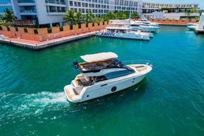 2016 MONTE CARLO YACHTS MC5