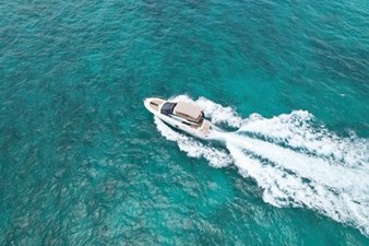 2016 MONTE CARLO YACHTS MC5 - photo 9