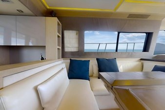 2016 MONTE CARLO YACHTS MC5 - photo 19