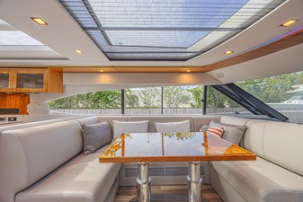 2021 RIVIERA 6000 Sport Yacht Platinum Edition - photo 31