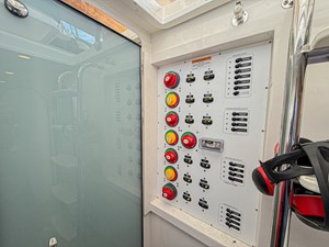 2021 RIVIERA 6000 Sport Yacht Platinum Edition - photo 51